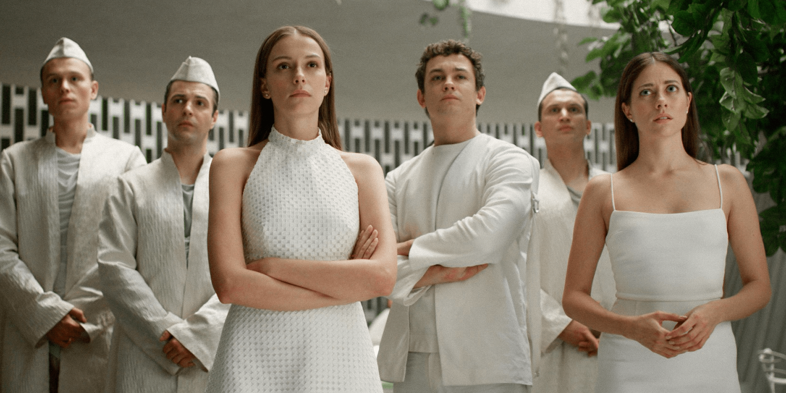 Стоит ли летом выбирать светлую одежду для защиты от солнца и насекомых?