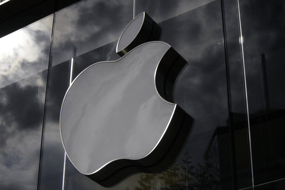 Apple Set to Rise 7% Over the Next Year, Says Gene Munster