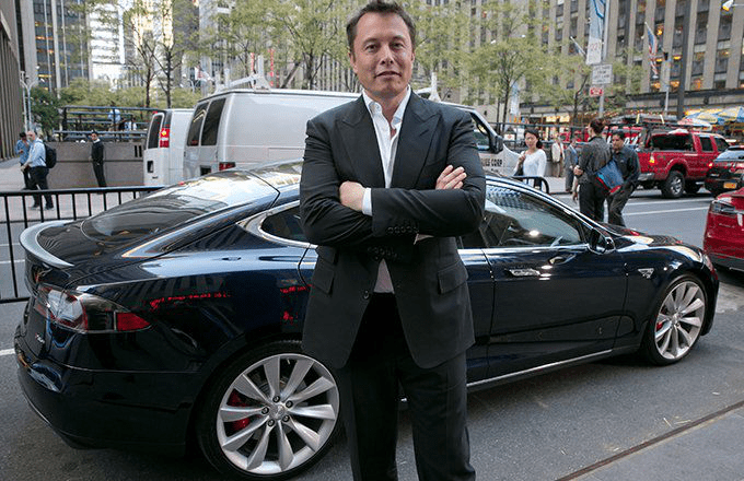 Почему Tesla Model 3 продолжает привлекать внимание несмотря на критику