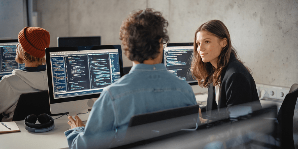 Почему IT-специалистам важно делиться знаниями: ключевые преимущества