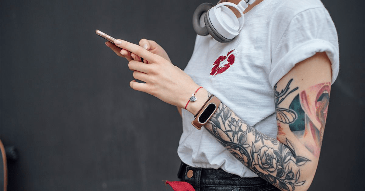 2025 Tattoo Removal Pain Guide: How Much Does Laser Removal Hurt and What’s the Cost?