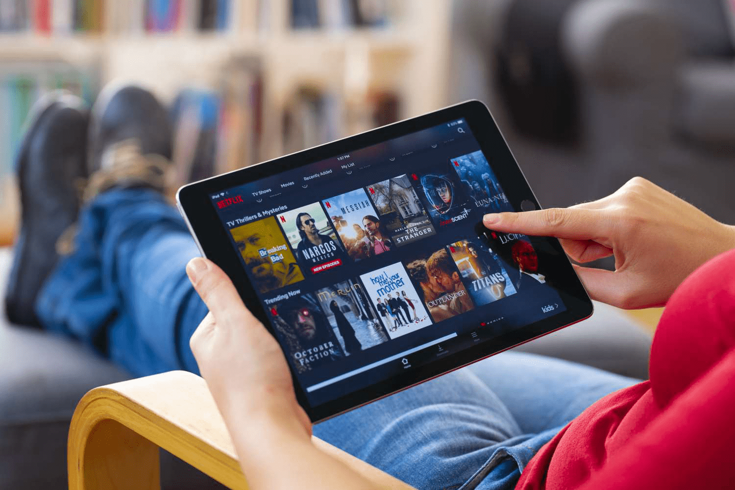Netflix 2025: New $7.99 Monthly Fee for Sharing Accounts Outside Household Revealed