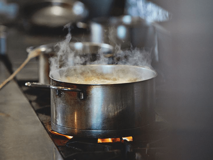 Bug‘lanishdan Vujudga Keladigan Kuyish: Sabablari, Davosi va Oldini Olish Yo‘llari