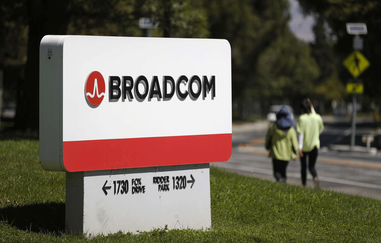 Как новое соглашение Apple изменит будущее Broadcom