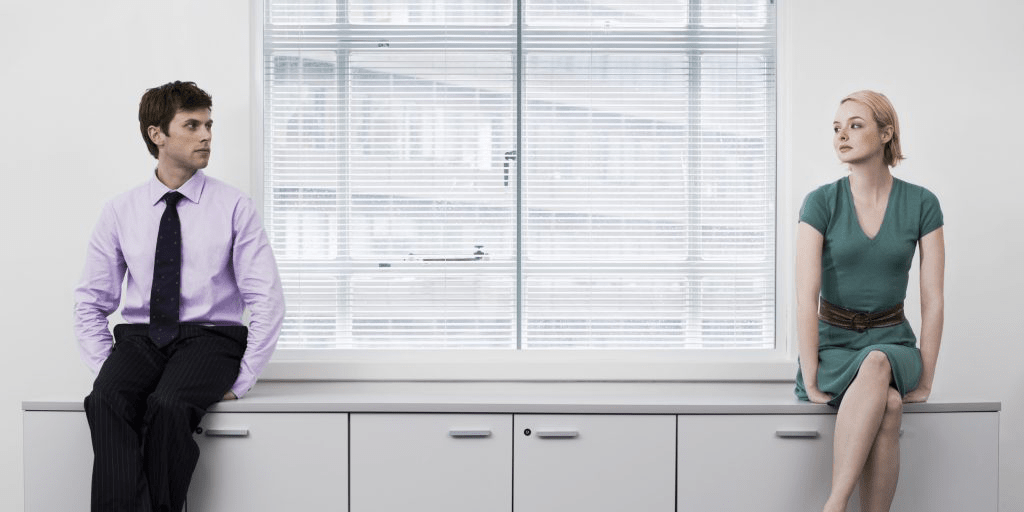 Как сохранить достоинство после окончания служебного романа: эффективные советы