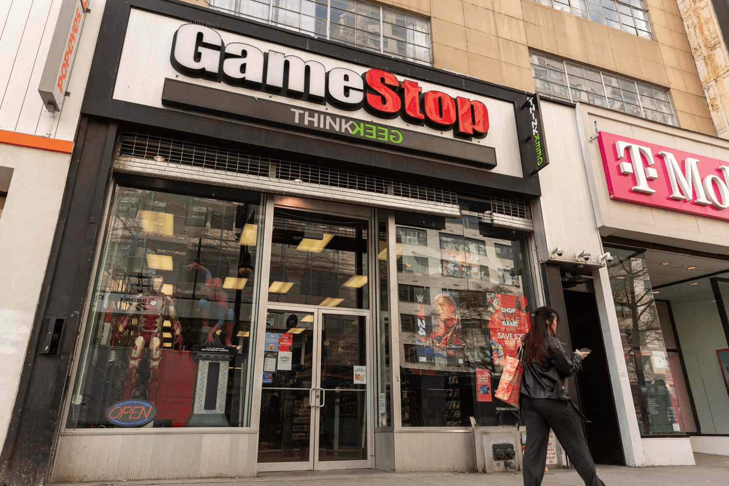 GameStop Stock Skyrockets in 2025 After 'Roaring Kitty' Keith Gill's Triumphant Return - Price Surges Over 90%