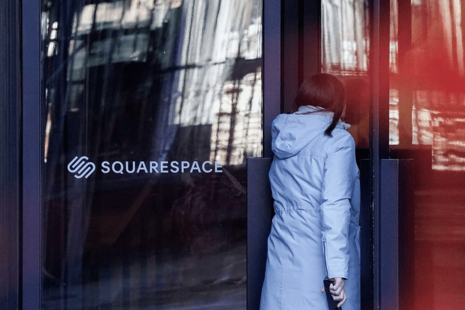 Tech Stocks Surge in 2025: Squarespace $6.9B Buyout, Arm's AI Chip Launch, Intel's $11B Ireland Investment