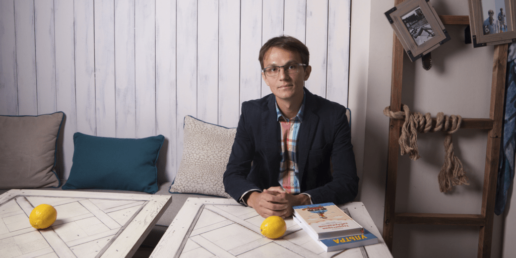 Inside the Work Life of Renat Shagabutdinov: Assistant to the CEO at MIF Publishing