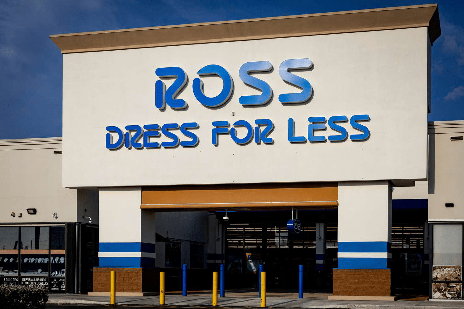 Ross Stores Stock Soars to $142.74 in 2025 After Strong Q1 Earnings and Raised Guidance