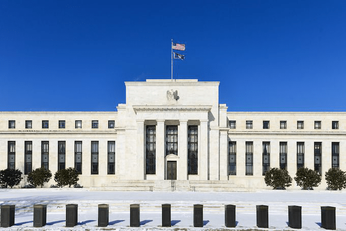 Federal Rezervning Foiz Stavkalarini Pasaytirishda Kutilmagan Qarori: Bozorni Hayratda Qoldirishi Mumkin