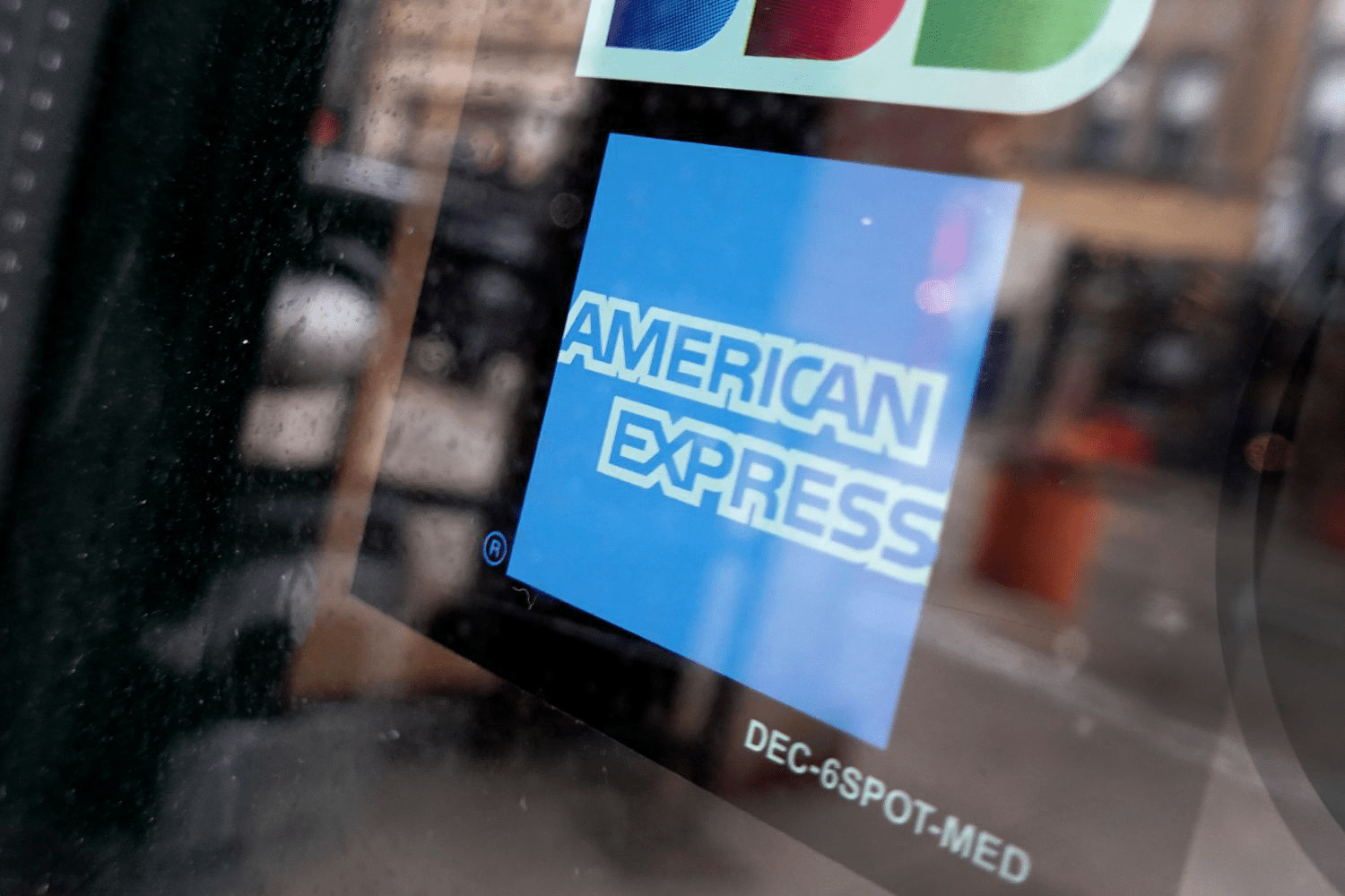American Express 2025 Q1: Revenue Hits $15.1B, Growth Slows, Defaults Provision Rises