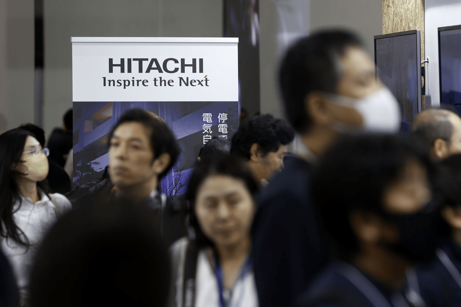 Microsoft и Hitachi запускают масштабное партнерство в сфере искусственного интеллекта