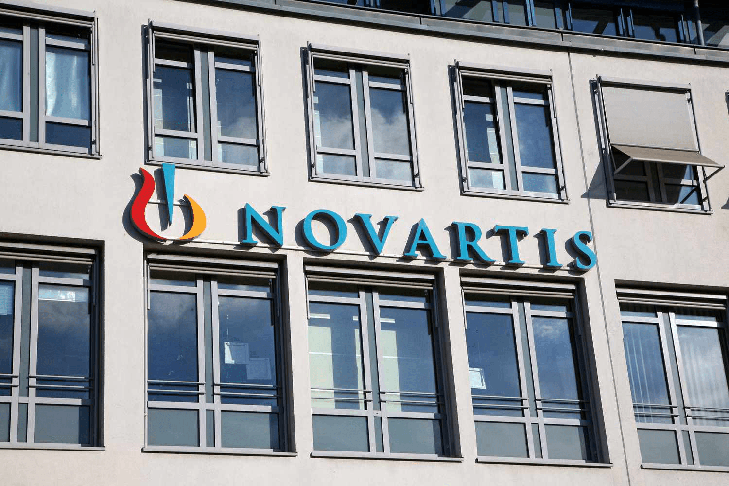 Novartis объявляет амбициозные планы выкупа акций и выделения подразделения