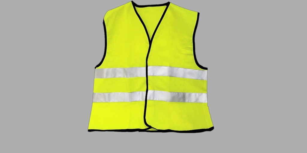 How Reflective Vests Drastically Improve Pedestrian Safety on Dark Roads