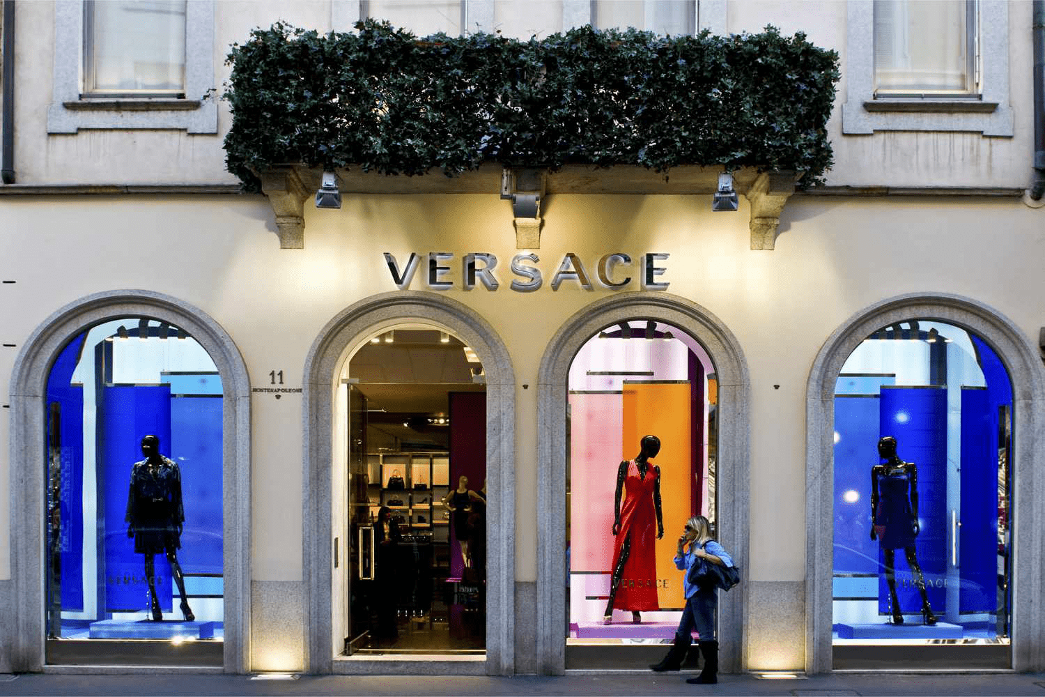 Katta Luks Brendlarning Noma'lum Orqa Fondlari