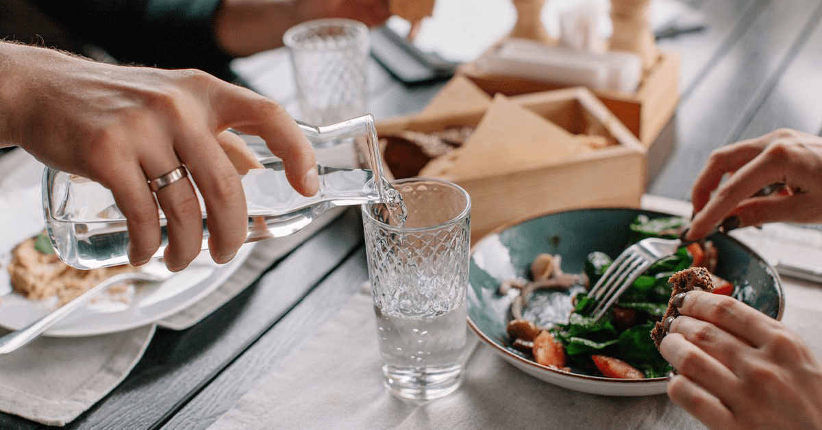 Почему стоит отказаться от слова «чистый» в описании трезвых людей