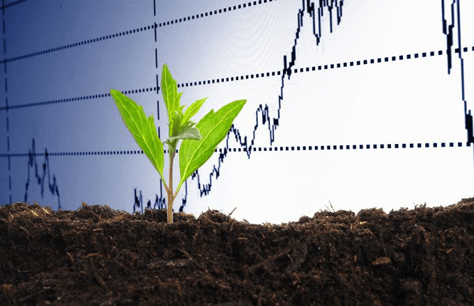 Top Clean Energy ETFs Surging to 2025 Highs: Prices & Insights