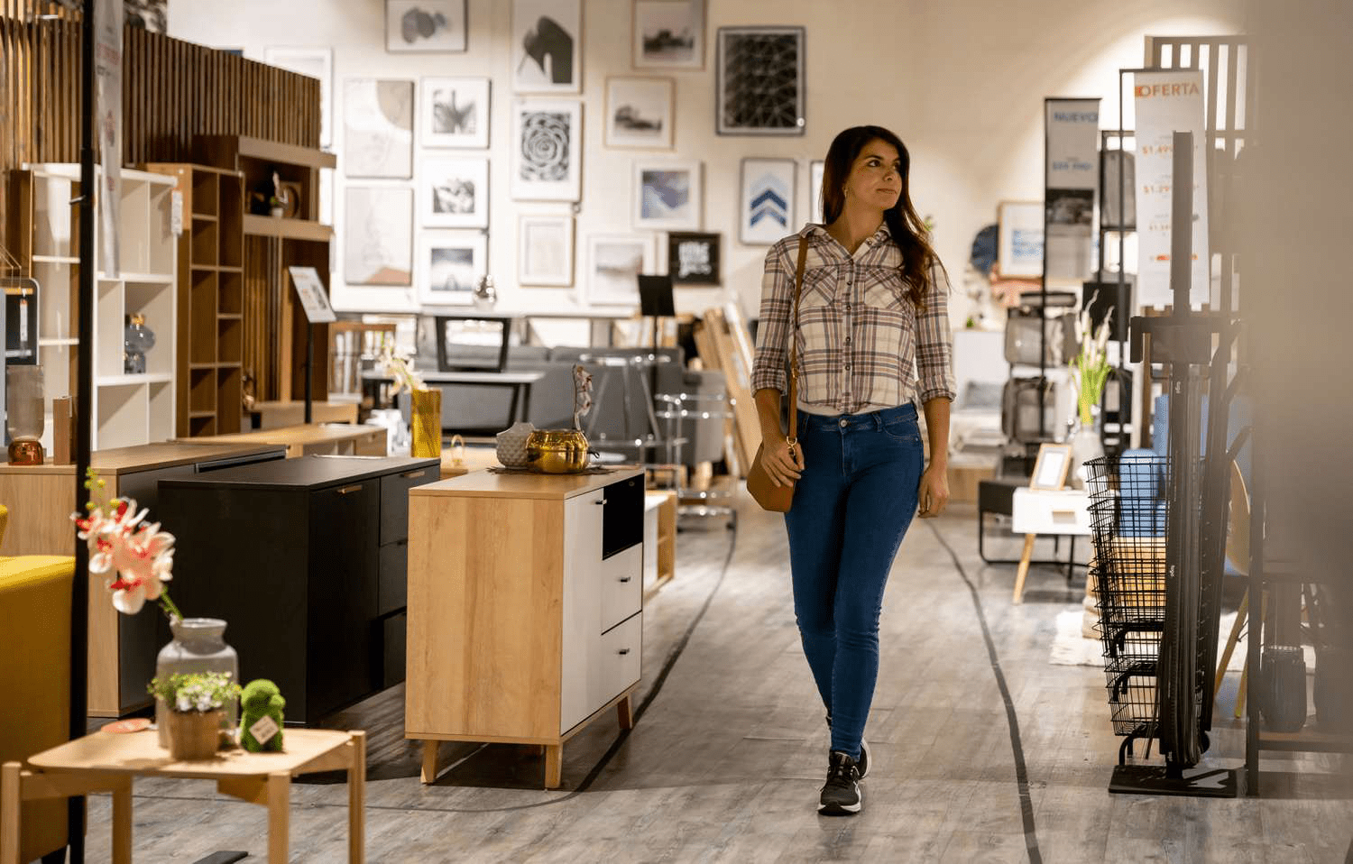 May 2025 Retail Sales Decline: Consumer Spending Slows Amid Inflation