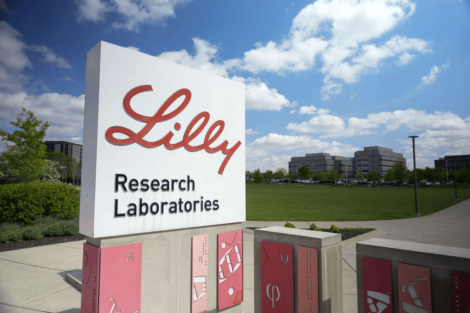 Eli Lilly va OpenAI Hamkorligi: Sun'iy Intellekt Yordamida Dorilarga Qarshi Kurashda Yangi Bosqich