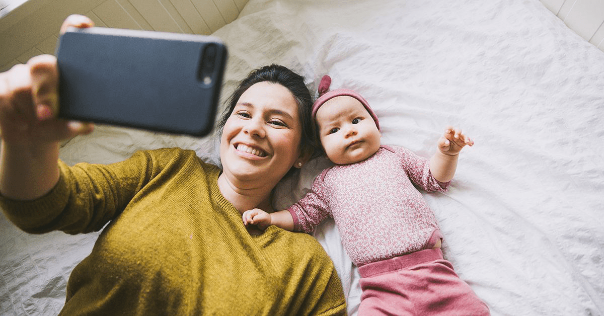 Birinchi Yil: Bolaning Rivojlanish Bosqichlari va Muhim Maslahatlar