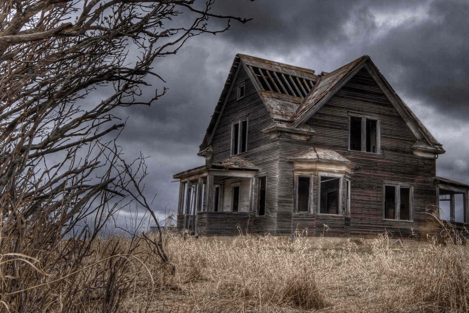 Top 4 Haunted Houses in America: Market Values and History in 2025