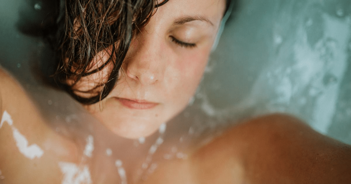 Откройте для себя силу морской соли: целебные ванны для тела и души