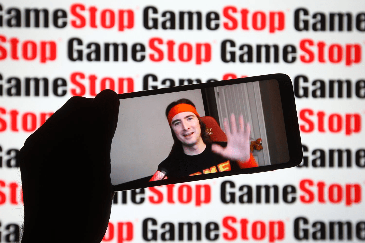 GameStop Aksiyalari Va Keith Gillning Bozor Manipulyatsiyasi Bo'yicha Ishlari