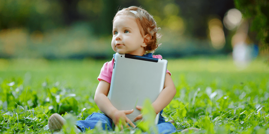 Как защитить ребёнка от негативного влияния гаджетов: мнение эксперта