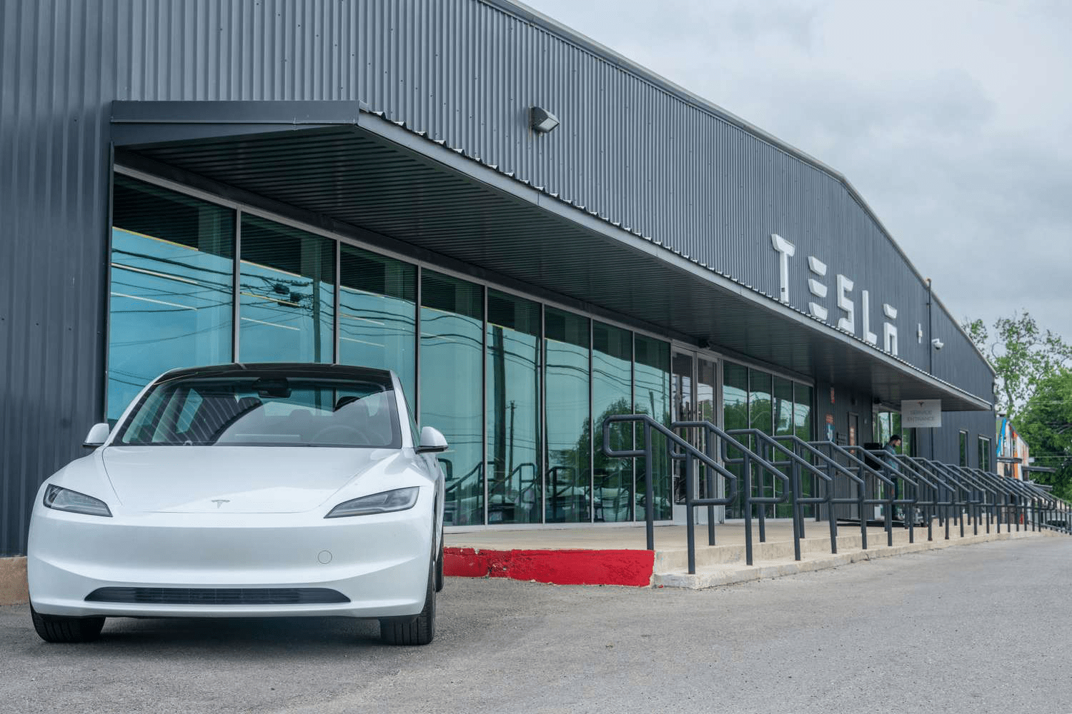 Tesla Model Y Now Available for Purchase by Chinese Government in 2025 – Prices Within SUV Limits