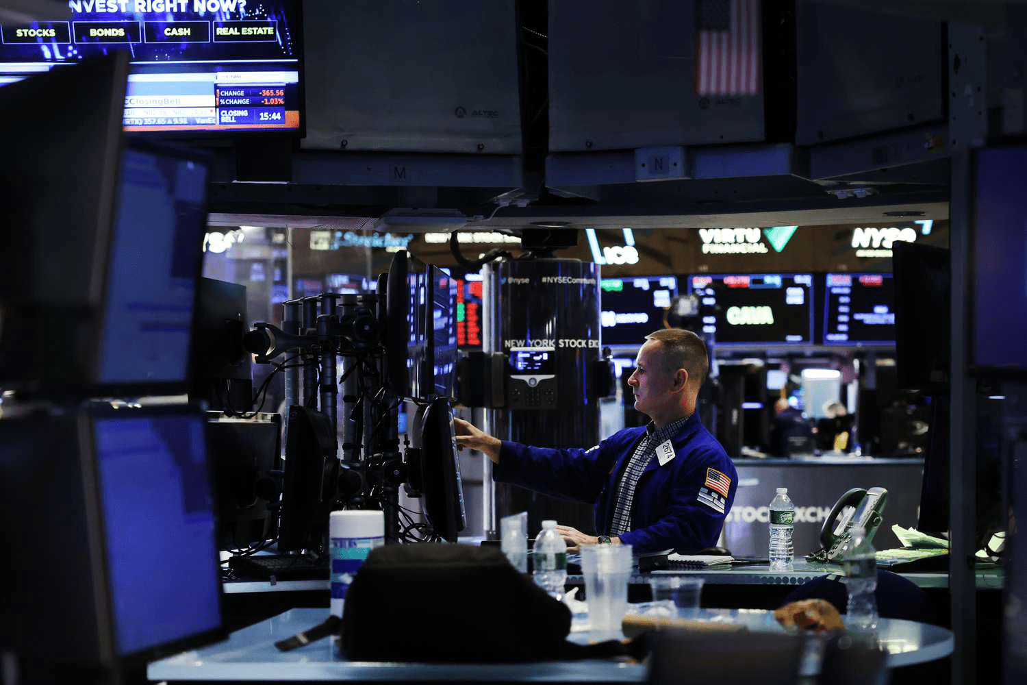 Динамика Dow Jones: Оптимизм инвесторов на фоне отчёта по занятости