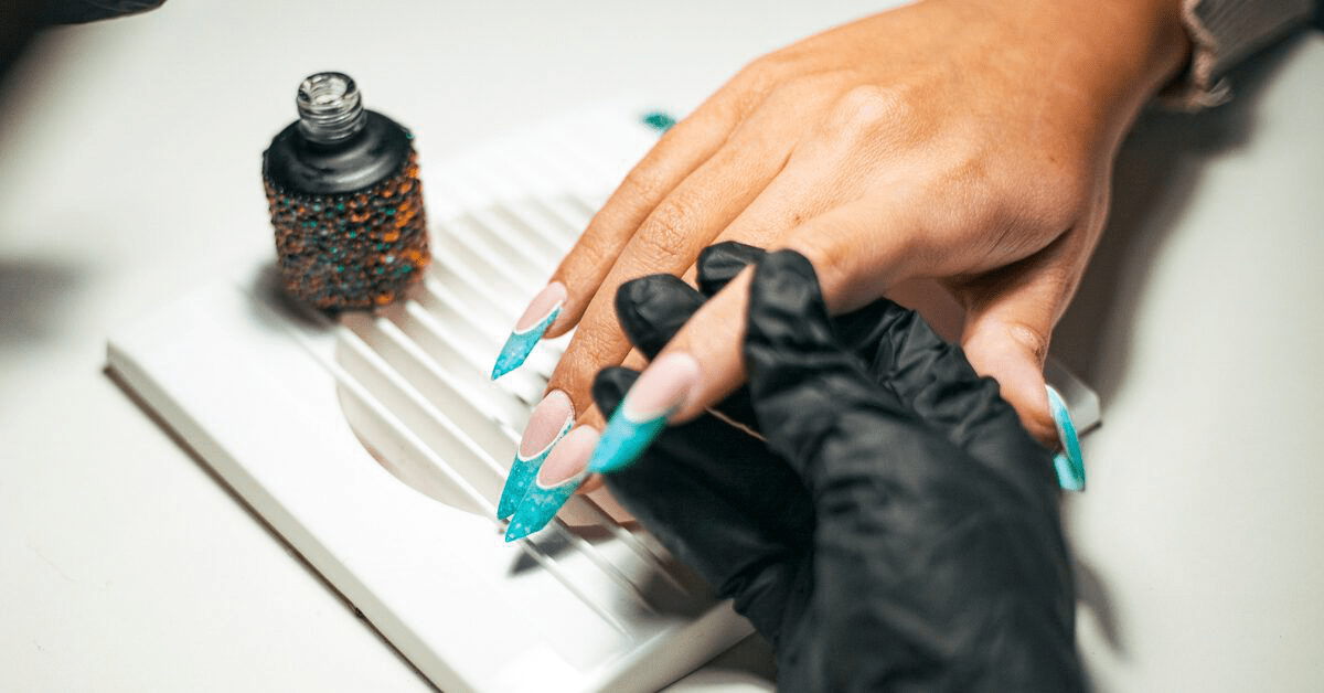 Как защитить ногти от грибка при использовании акриловых покрытий