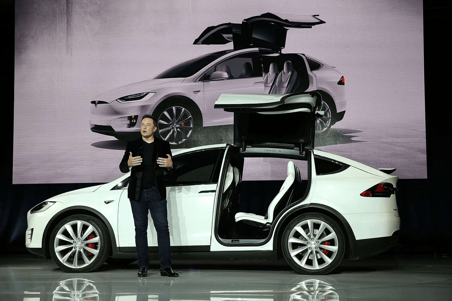 Tesla's 2025 Price Cuts on Model S and X Unlock $7,500 US Tax Credit; New Long-Range Model 3 Boosts China Market Appeal