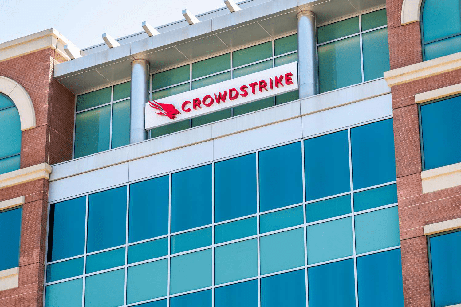 Stock Market Update July 2025: CrowdStrike Crash, Netflix Surge & Airline Groundings