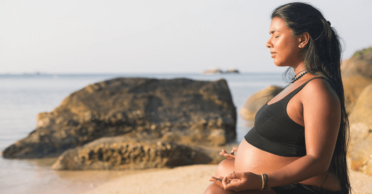 Pregnancy Heat Guide 2025: Understanding Hot Flashes and Safety Tips for Moms-to-Be