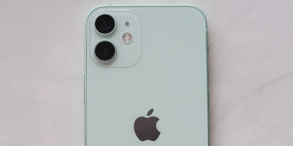 Как iPhone предупреждают о неоригинальных камерах: важные изменения для пользователей