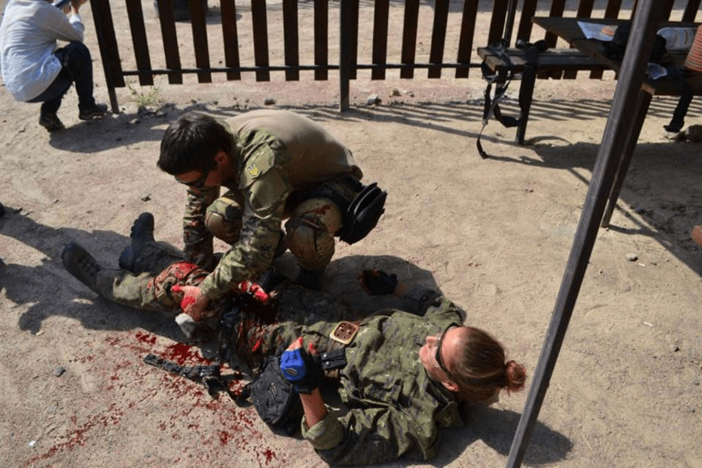 Taktik tibbiyot: jang maydonida hayotni saqlash san’ati