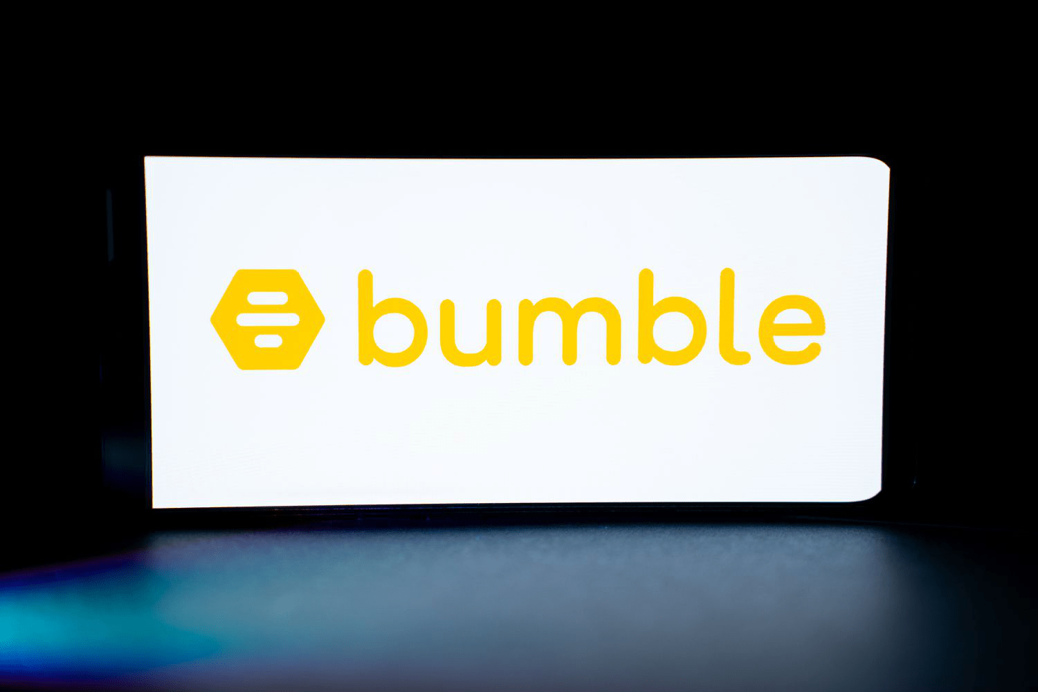 Резкое падение акций Bumble на фоне снижения прогнозов компании