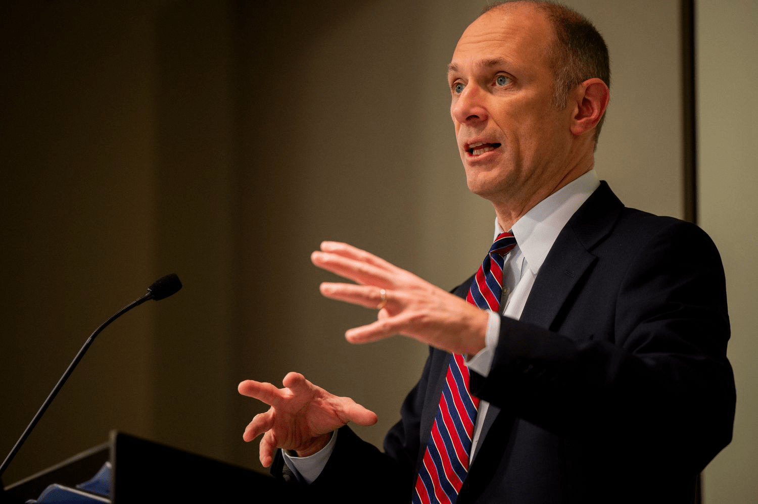 ФРС готова оперативно реагировать на изменения в экономике — мнение главы Чикагского ФРС