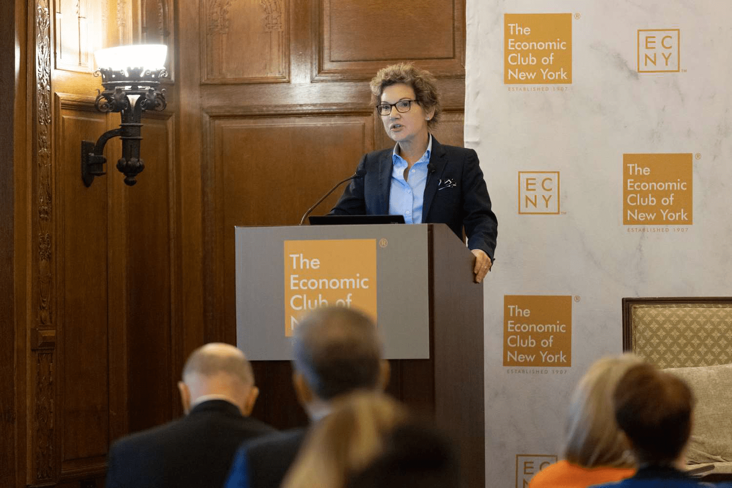 Federal Rezerv Foiz Stavkalarida Yangi O'sish Kutmayapti