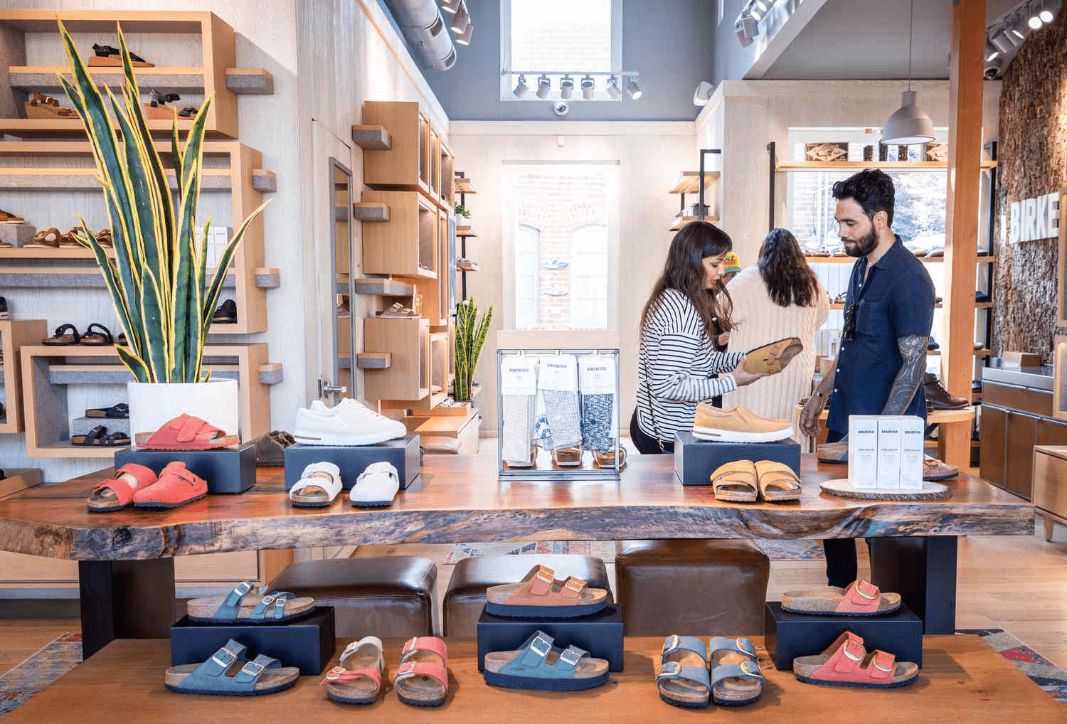 Consumer Spending Shows No Signs of Slowing Down Soon