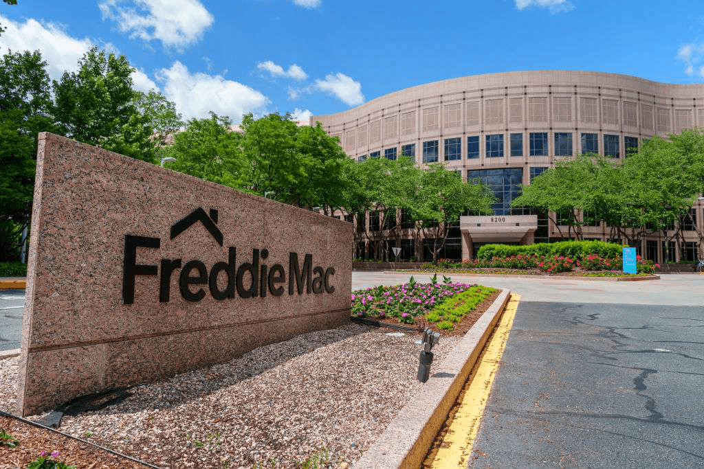 Ипотечные ставки опустились до минимума за последний год — эксперты отмечают изменения на рынке