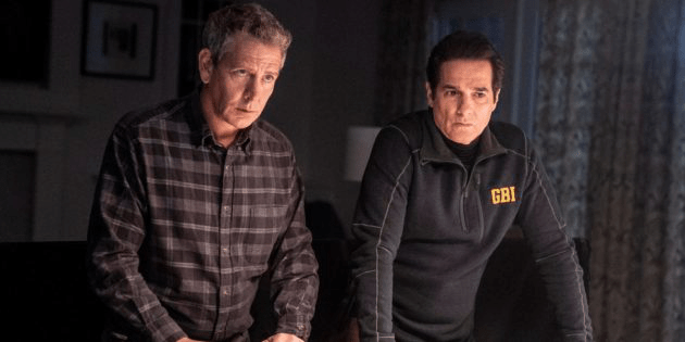 Кадр из сериала «Чужак