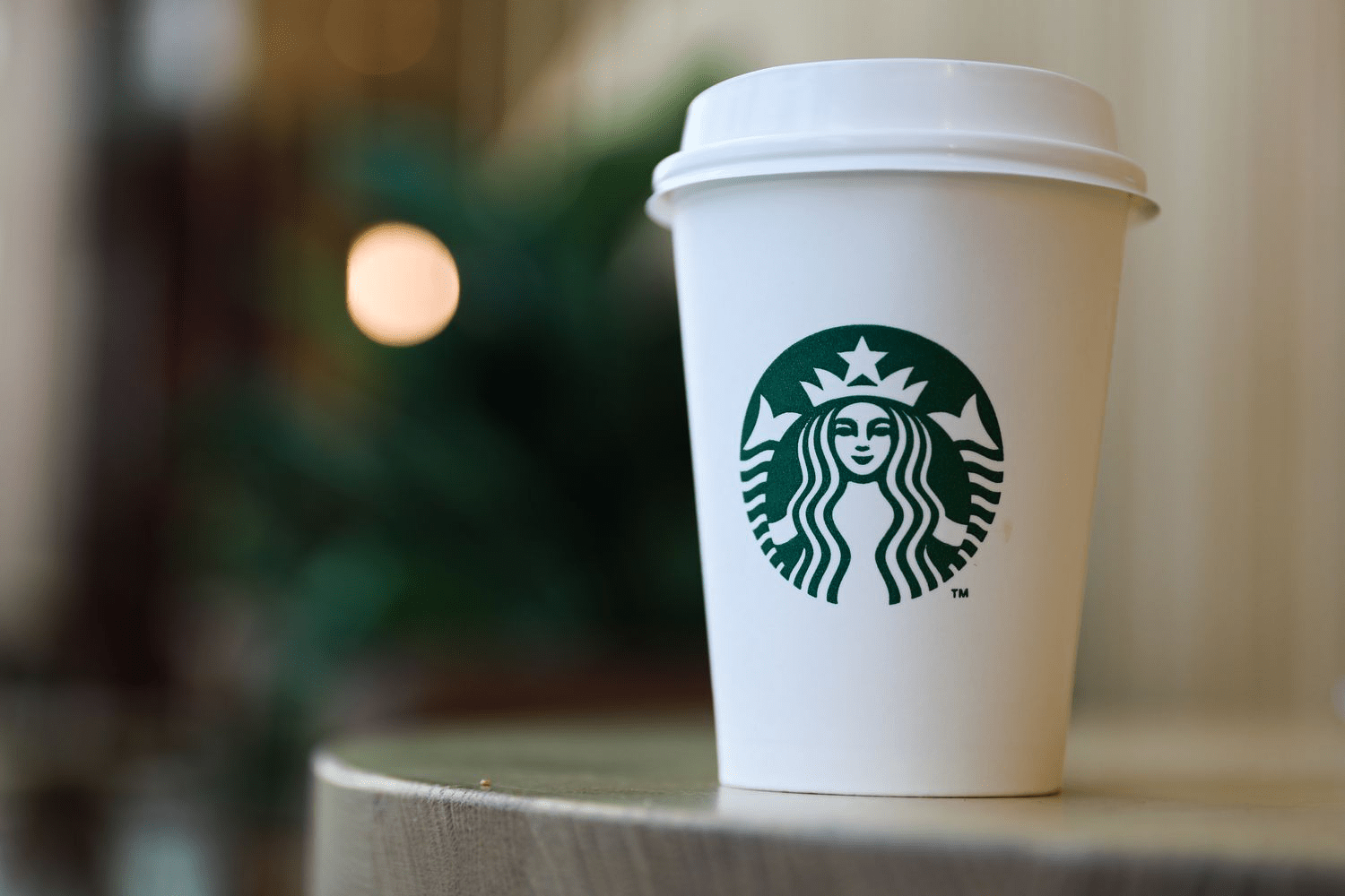 Starbucks va Uning Qahva Bozoridagi Asosiy Raqobatchilari