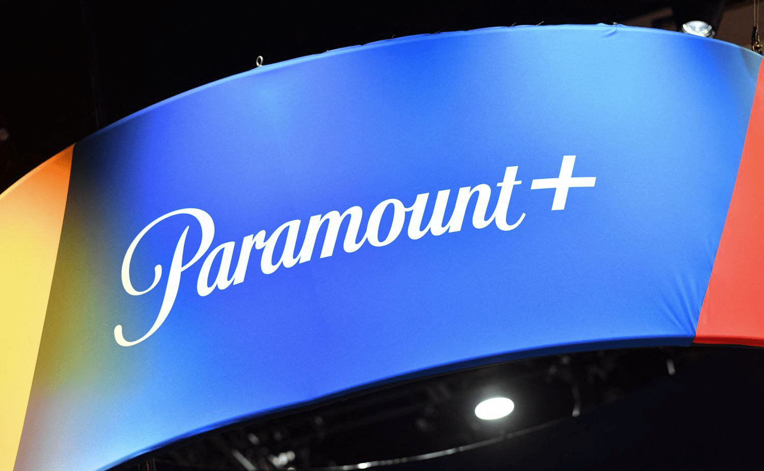 Paramount Global: Futbol Tomoshabinlari va Streaming Abonentlari Orttirilishi Bilan Daromad Oshdi