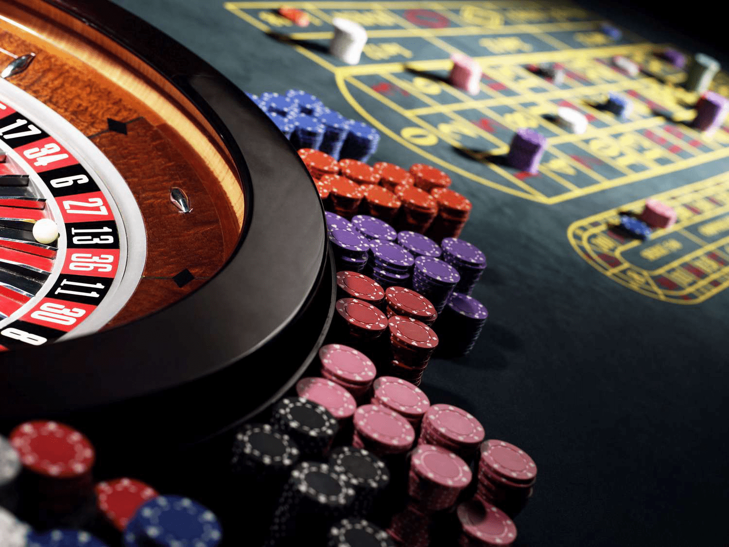 Casino Stocks 2025: Las Vegas & Macao Prices Plunge, Will They Hit New Lows?