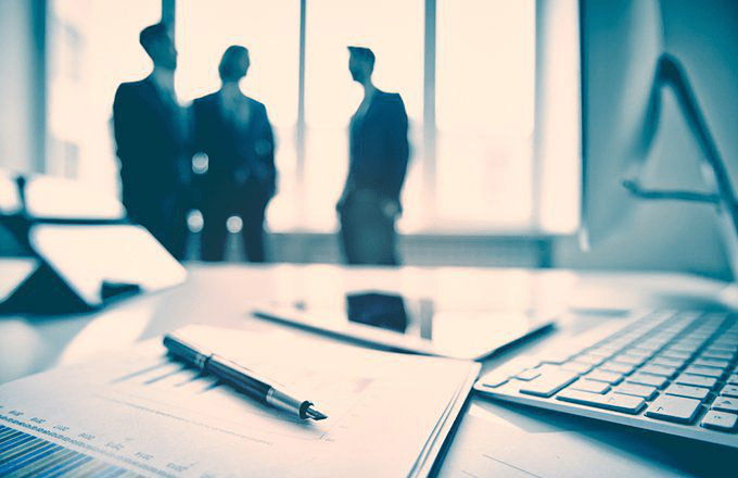 Как работает консенсус-прогноз и почему он важен для инвесторов