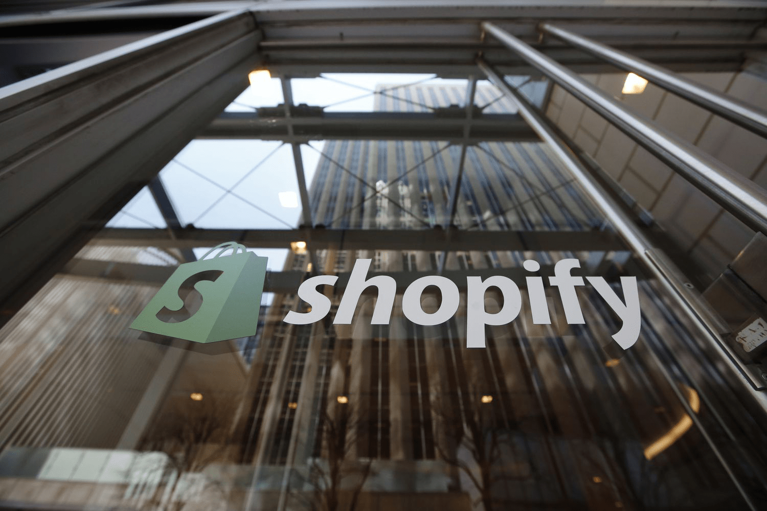 Shopify Savdolari Yangi Rekord O‘rnatib, Savdo Hajmi 4,1 Milyard Dollarga Yetdi