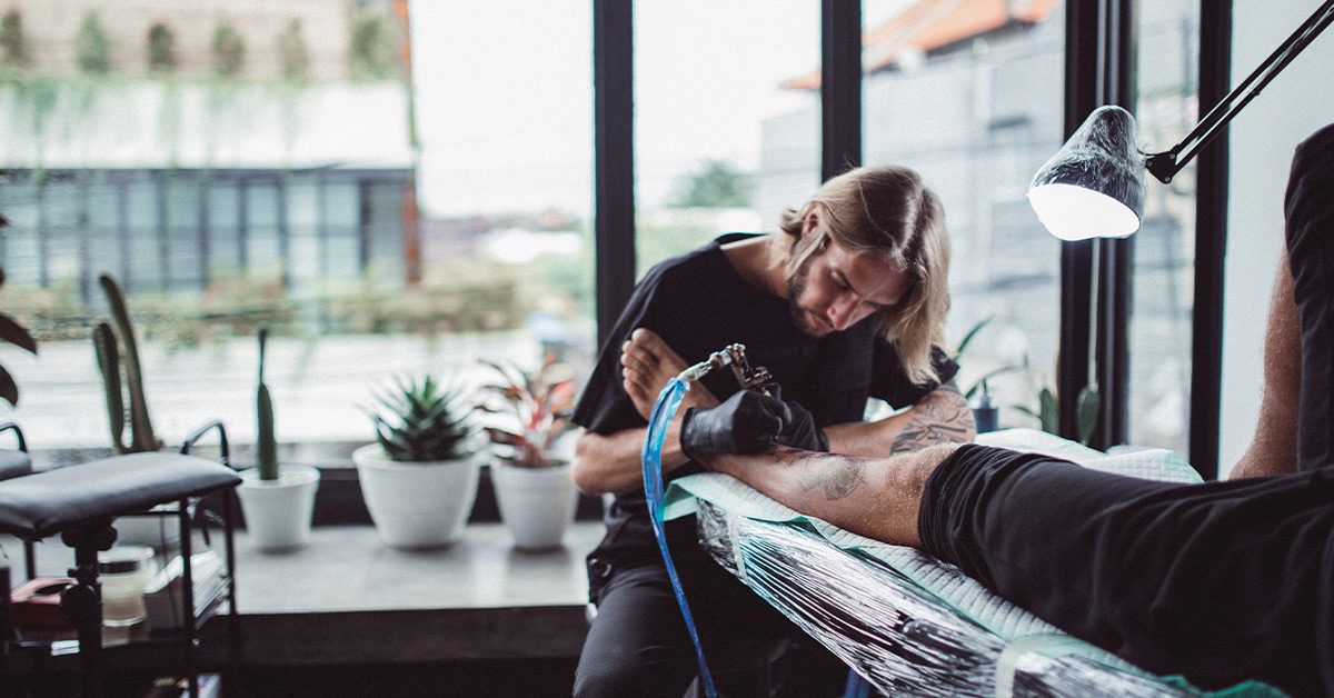2025 Tattoo Aftercare: How Long to Wait Before Working Out and Costs Explained
