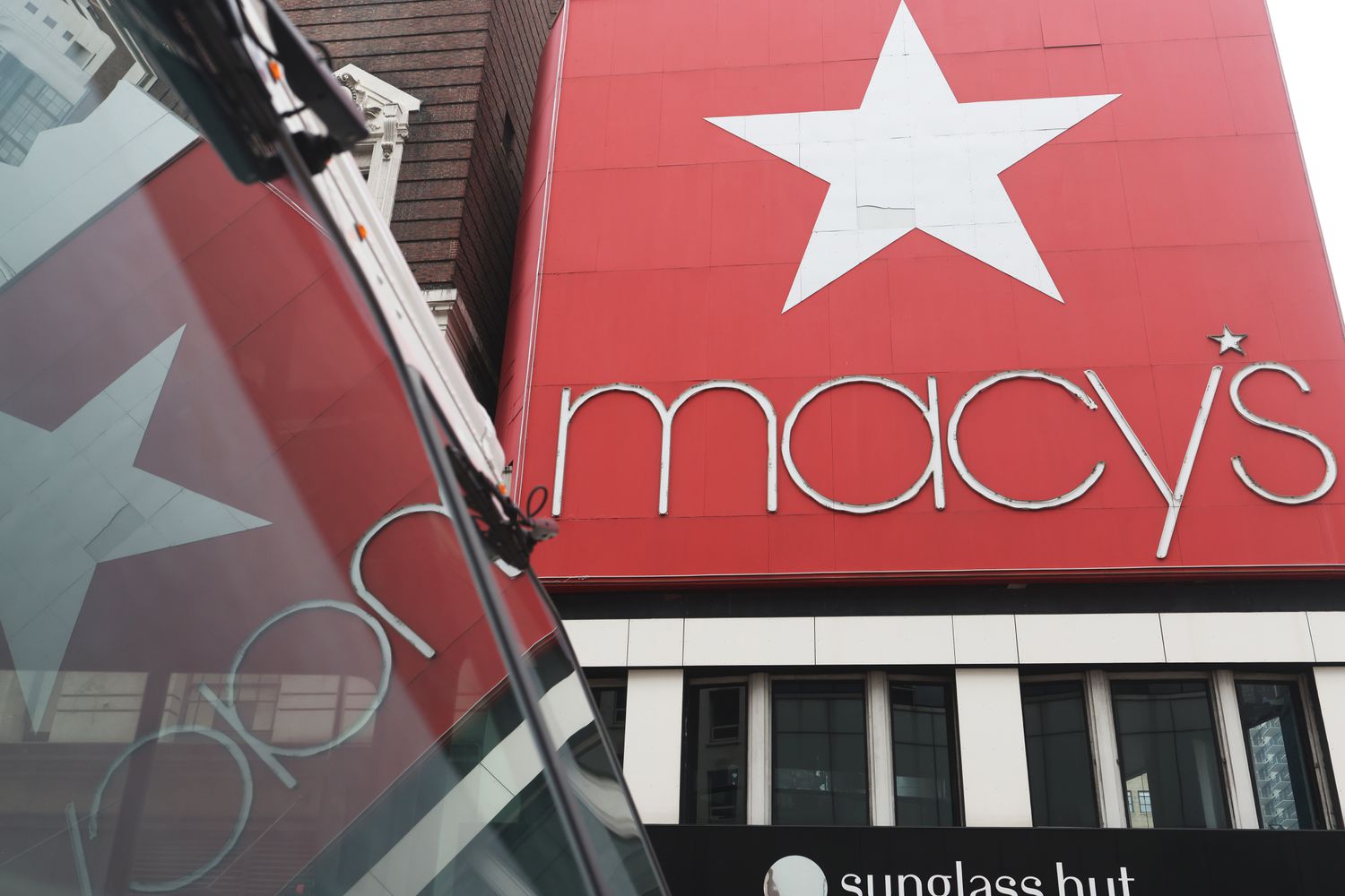 December 2023 Stock Market Preview: Macy’s $5.8B Takeover and Key Corporate Moves