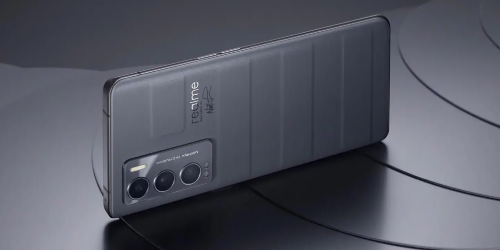 Realme представила смартфоны с уникальным дизайном и передовыми функциями